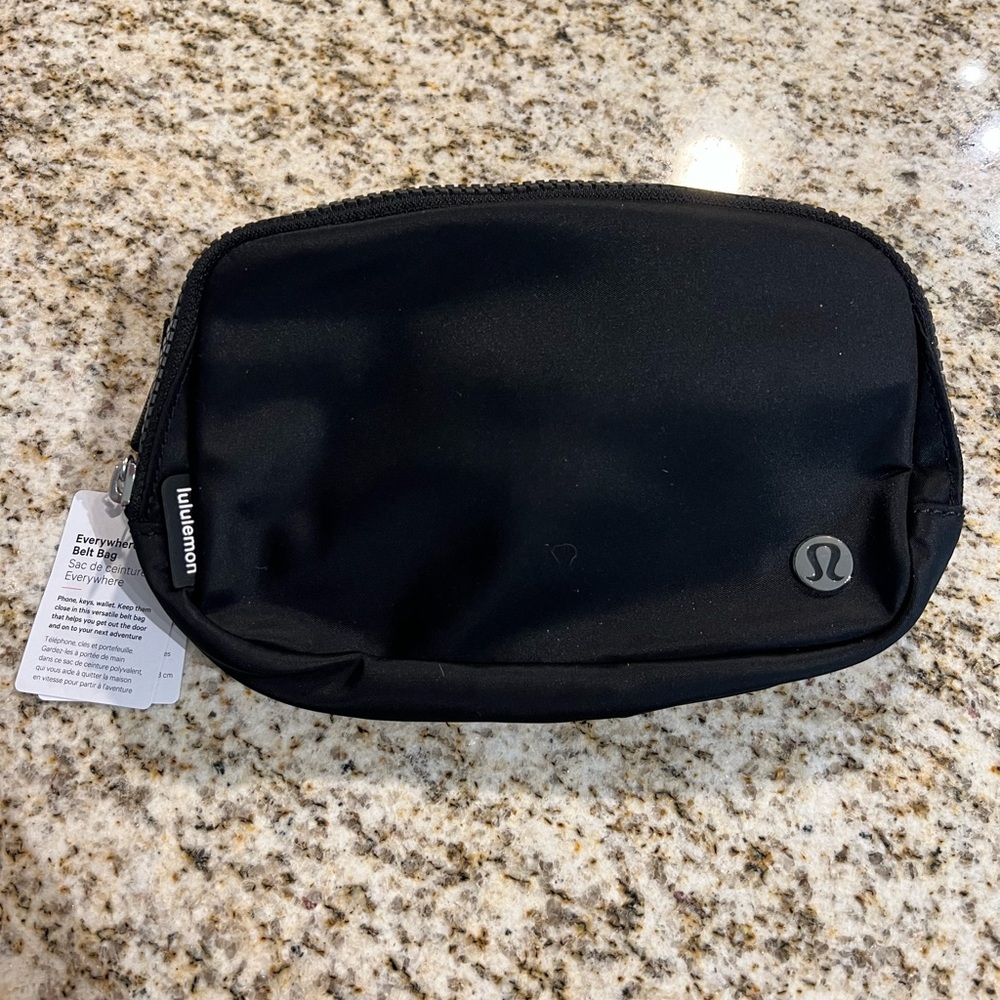 LULULEMON EVERYWHERE BELT BAG